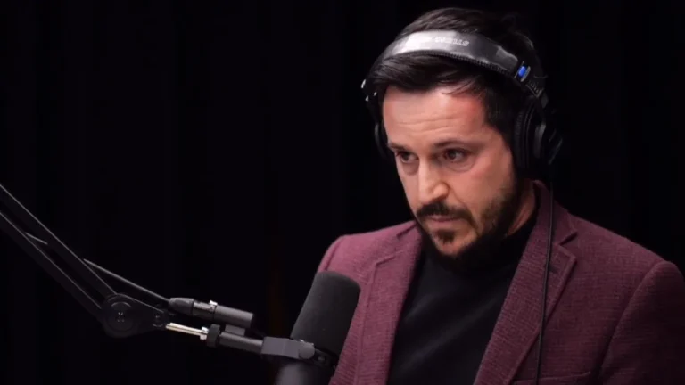 Kandidati i ri socialist përlotet gjatë bashkëbisedimit me Ramën Kandidati i ri socialist përlotet gjatë bashkëbisedimit me Ramën