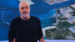 Rama: Së shpejti me një anije luftarake të madhe! Dronë luftarakë “Made in Albania”