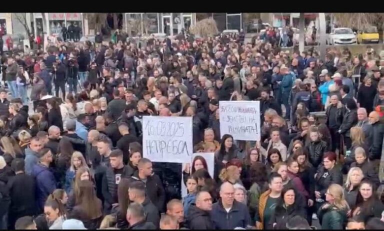 Tra*edia në RMV/ Dhimbje e pashëruar, qytetarët nisin protestën
