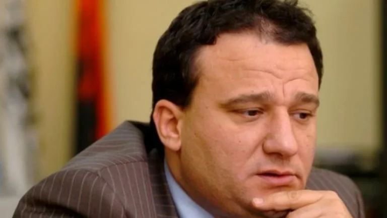 Postimi rrëqethës: Andis Harasani nuk fitoi dot betejën me kancerin