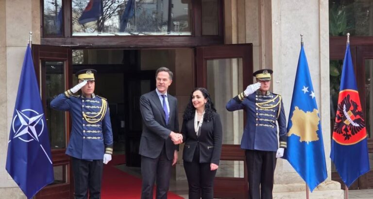Shefi i NATO-s Mark Rutte nis takimet në Kosovë Shefi i NATO-s nis takimet në Kosovë