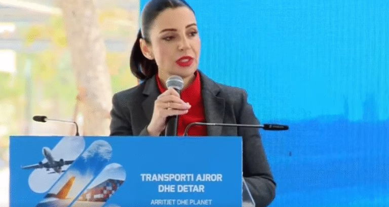 Aeroporti i Vlorës/ Balluku: Më 8 maj, testi i parë i uljes së avionit në pistë