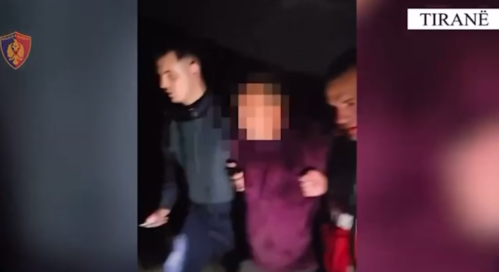 Dh*noi familjarët dhe qëlloi drejt policëve, arrestohet Luan Alla