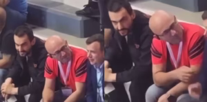 PS korri fitore/ Tik Lapaj me buzëqeshjen vesh më vesh nuk e fsheh lumturinë