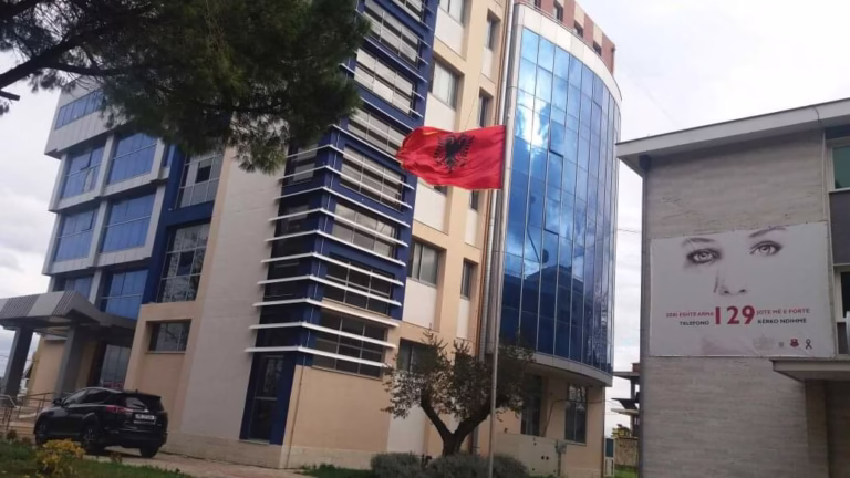 Shoqërimi i kandidatit të PD, Policia e Fierit zbulon detaje mbi ngjarjen Shoqërimi i kandidatit të PD, Policia e Fierit zbulon detaje mbi ngjarjen