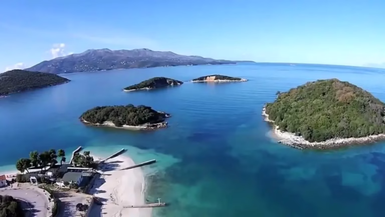 "Daily Mail": Vizitoni Ksamilin e Shqipërisë, destinacioni parajsor i quajtur "Maldivet e Evropës"