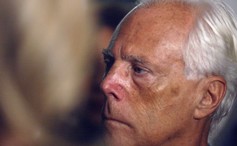 Nga dashuria e parë mashkullore tek humbja e fëmijëve, gjithçka mbi jetën e Giorgio Armanit Nga dashuria e parë mashkullore tek humbja e fëmijëve, gjithçka mbi jetën e Giorgio Armanit