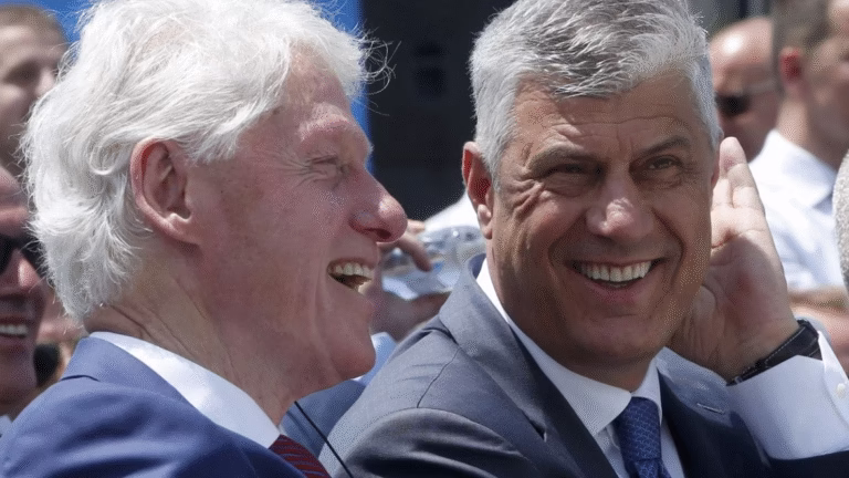 Nga demilitarizimi i UÇK-së te premtimi për të drejtat e pakicave, publikohet transkripti e plotë e bisedës Clinton–Thaçi në vitin 1999