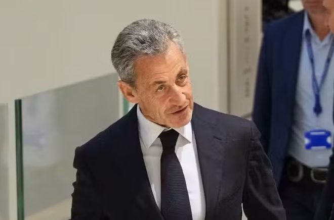 Ish-presidenti Nicolas Sarkozy dënohet me burg për korrupsion