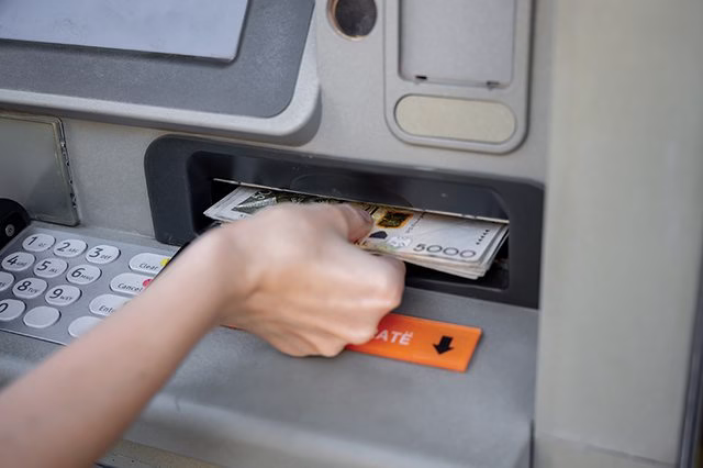 Të vërtetat rreth komisioneve të ATM-ve Të vërtetat rreth komisioneve të ATM-ve