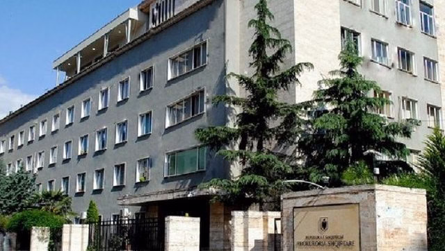 Ekzekutoi autorin e plagosjes së vajzës së tij, Prokuroria kërkon burgim të përjetshëm për Islam Metën