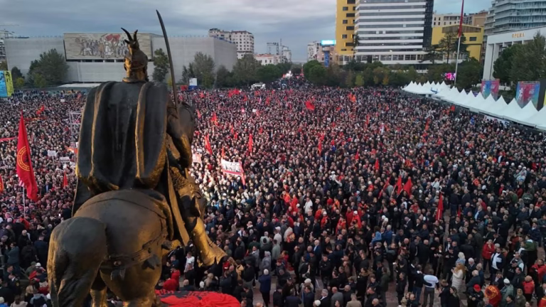 Balluku për protestën e UÇK-së në Tiranë: Shqiptarët ngritën zërin për kujtesë, jo për politikë
