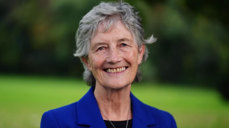 E majta fiton presidencën në Irlandë/ Catherine Connolly zgjidhet presidente