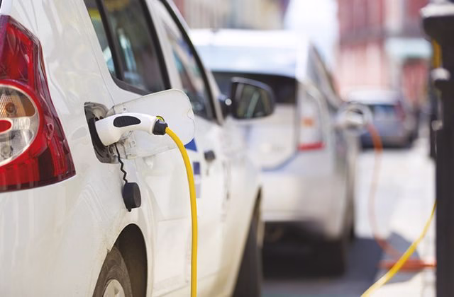 Makinat elektrike/ DPSHTRR: 42.4% e autoveturave janë me zero kilometra Makinat elektrike, DPSHTRR: 42.4% e autoveturave janë me zero kilometra