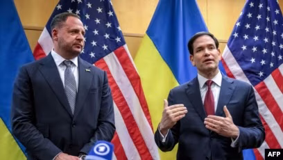 Zyrtarë ukrainas drejt Brukselit dhe Miami për bisedime për paqe