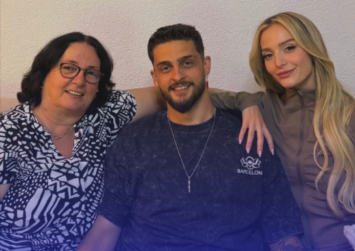 Selin Bollati krah vjehrrës në Istog, DJ Gimbo ndan momentin familjar