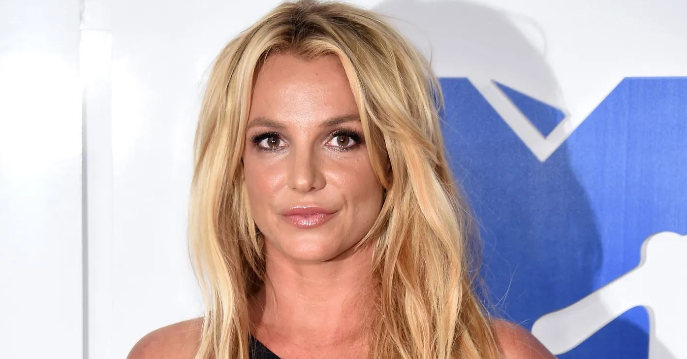Çfarë ndodhi në darkën e Britney Spears? Përfaqësuesi sqaron incidentin e th*kave dhe lehjes