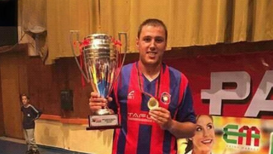E trishtë/ Ndahet nga jeta në moshën 39 vjeçare ish-basketbollisti i Vllaznisë, Fatjon Taraboshi E trishtë/ Ndahet nga jeta në moshën 39 vjeçare ish-basketbollisti i Vllaznisë, Fatjon Taraboshi