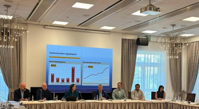 AmCham: Rriten vlerësimet pozitive për infrastrukturën digjitale dhe shërbimet publike në Shqipëri