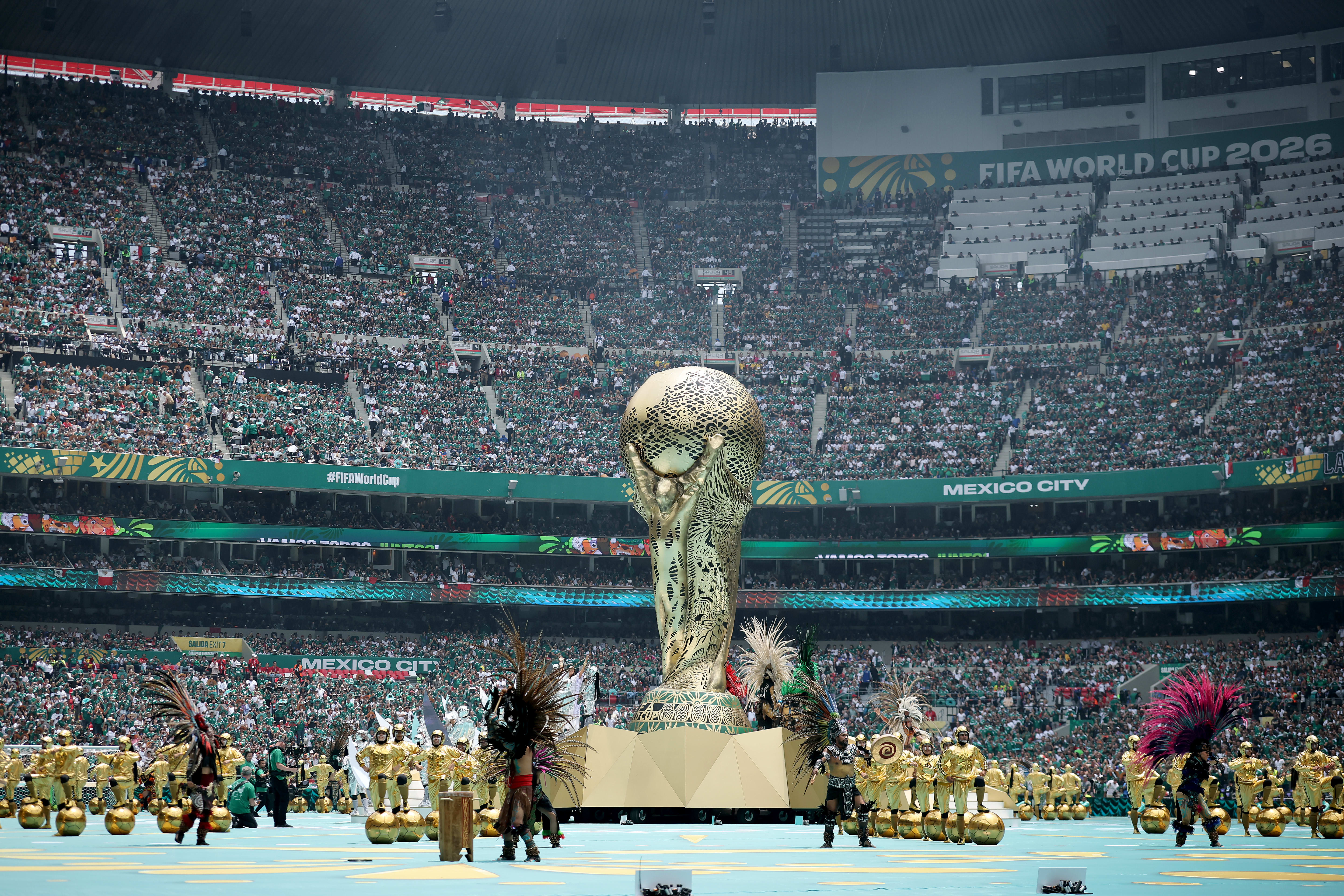 E pazakontë/ Argjentina i dërgon FIFA-s emrat e 13 mijë baballarëve që nuk paguan suportin ekonomik për fëmijët E pazakontë/ Argjentina i dërgon FIFA-s emrat e 13 mijë baballarëve që nuk paguan suportin ekonomik për fëmijët