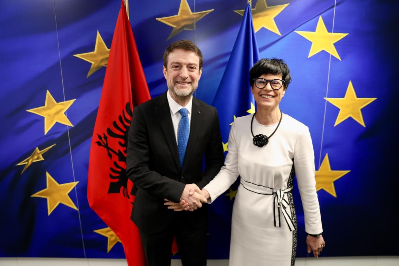 Shqipëria i siguron BE-së se projekti i turizmit i lidhur me Kushner do të përmbushë standardet mjedisore Shqipëria i siguron BE-së se projekti i turizmit i lidhur me Kushner do të përmbushë standardet mjedisore