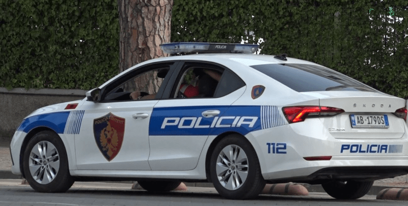 Nëna denoncon zhdukjen e të birit/ Policia: Punohet për gjetjen e 16-vjeçarit