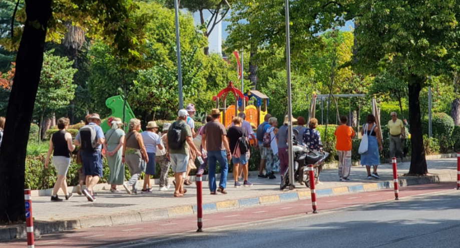 Turizmi, strukturat akomoduese shënojnë rritje 19,7% në prill, kryesojnë italianët