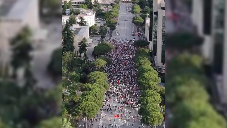 Protesta për Zvërnecin, Rama: Si mund të shndërrohej një protestë lokale në një spektakël ndërkombëtar? Protesta për Zvërnecin, Rama: Si mund të shndërrohej një protestë lokale në një spektakël ndërkombëtar?