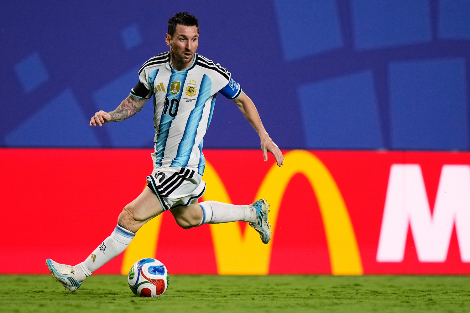 Mesi pushton Botërorin: FIFA hap derën për Topin e 9-të të Artë