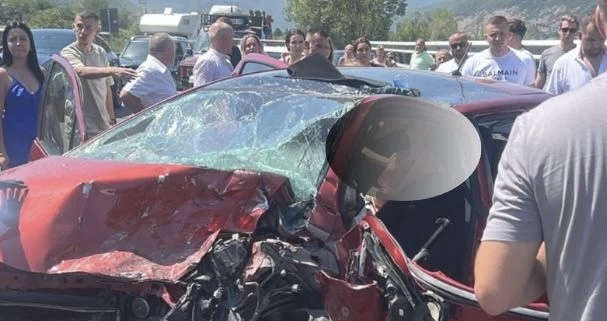 Aksident në Rrugën e Kombit pranë Rubikut, dy të plagosur, dërgohen në spital