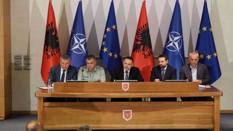 Ministri Nufi: Samiti i NATO-s në Tiranë, besim për Shqipërinë! Prioritet investimet në mbrojtje! Brenda vitit, 3 avionë zjarrfikës Ministri Nufi: Samiti i NATO-s në Tiranë, besim për Shqipërinë! Prioritet investimet në mbrojtje! Brenda vitit, 3 avionë zjarrfikës