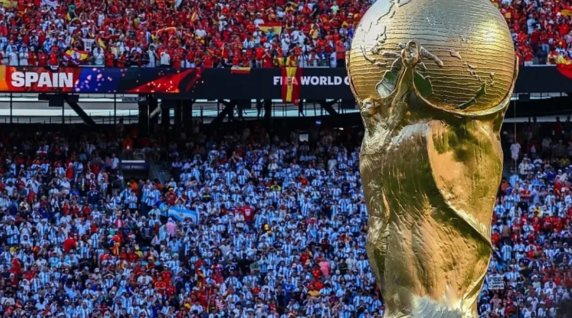 Nga Italia te Kili, FIFA veçon 10 kombëtaret që synojnë rikthimin në Botërorin 2030