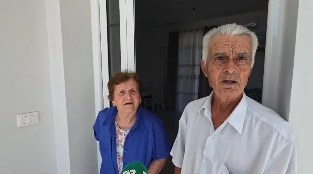 Prindërit e Nertil Buzit zbardhin pretendimet e tyre për konfliktin: Shkak, një shumë parash nga Anglia Prindërit e Nertil Buzit zbardhin pretendimet e tyre për konfliktin: Shkak, një shumë parash nga Anglia