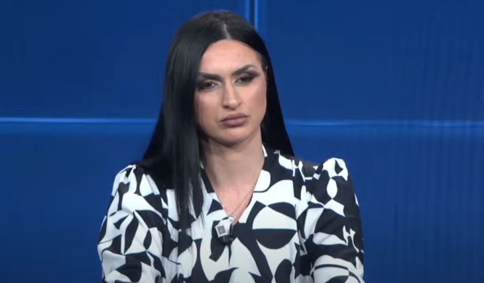 “Nuk ka garë në PD”, Alesia Balliu: Partia ka nevojë për rinovim, me Berishën nuk fitohen zgjedhjet! "Nuk ka garë në PD", Alesia Balliu: Partia ka nevojë për rinovim, me Berishën nuk fitohen zgjedhjet!