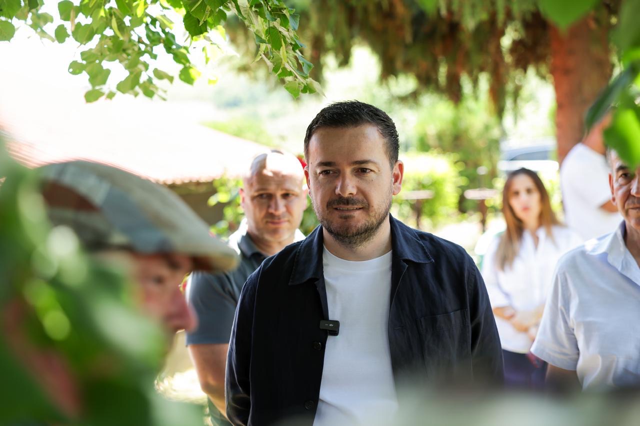 Ministri Salla në Pogradec: Nisi procesi i rrallimit të rasateve të koranit autokton në Ekonominë e Linit