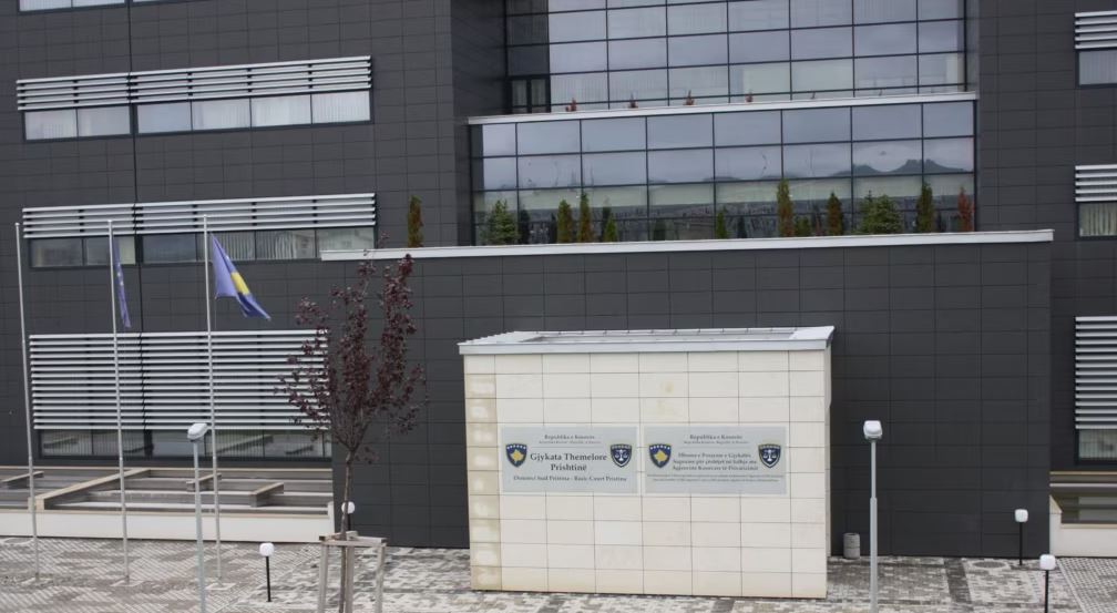Gjykata e Prishtinës dënon me 12 vite burg Ekrem Bajroviqin për krime lufte në Kosovë