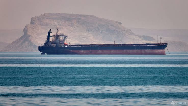 Sulmet SHBA-Iran “frenojnë” trafikun në Hormuz, rritet presioni mbi tregjet e energjisë Sulmet SHBA-Iran "frenojnë" trafikun në Hormuz, rritet presioni mbi tregjet e energjisë