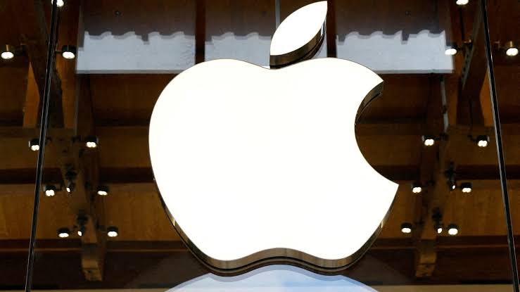 Përplasje mes dy gjigantëve të teknologjisë, Apple padit OpenAI për vjedhje të sekreteve