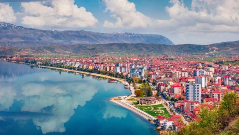 Maratona në Pogradec, Policia njofton bllokime të përkohshme të rrugëve më 25 korrik Maratona në Pogradec, Policia njofton bllokime të përkohshme të rrugëve më 25 korrik