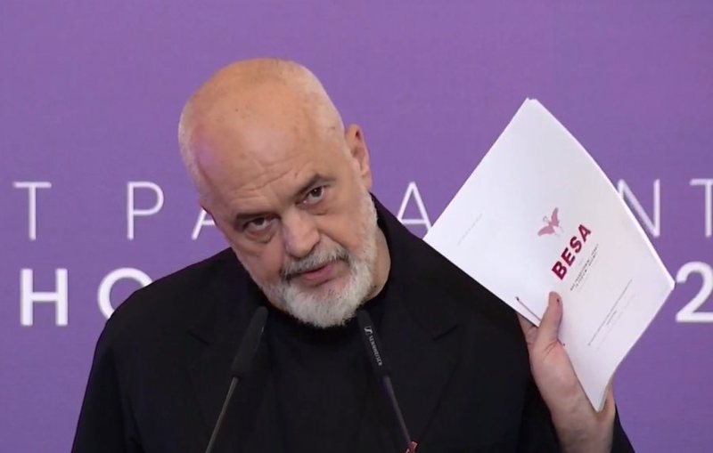 Rama prezanton dokumentin “Besa”: Aleanca për ta kthyer protestën në test pjekurie të demokracisë Rama prezanton dokumentin “Besa”: Aleanca për ta kthyer protestën në test pjekurie të demokracisë