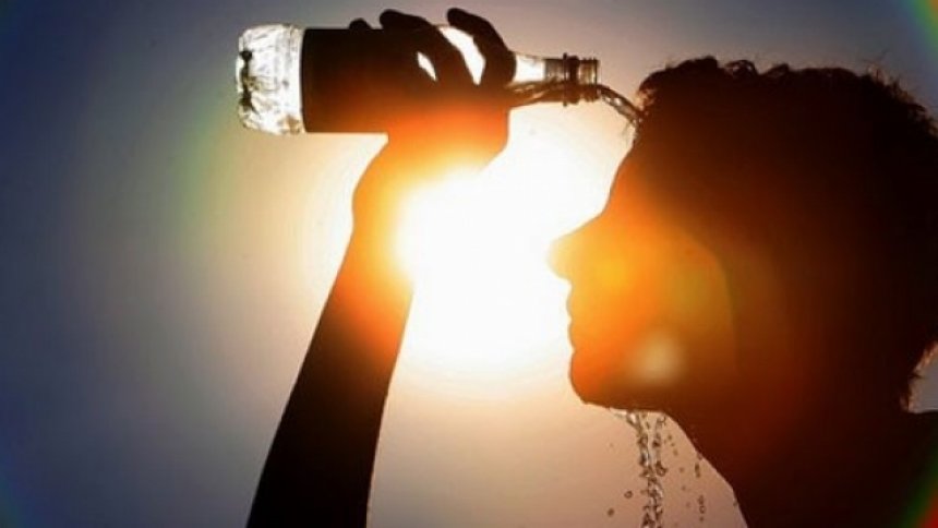 Temperaturat e larta, ja disa këshilla si ta përballojmë më lehtë të nxehtin ekstrem Temperaturat e larta, ja disa këshilla si ta përballojmë më lehtë të nxehtin ekstrem